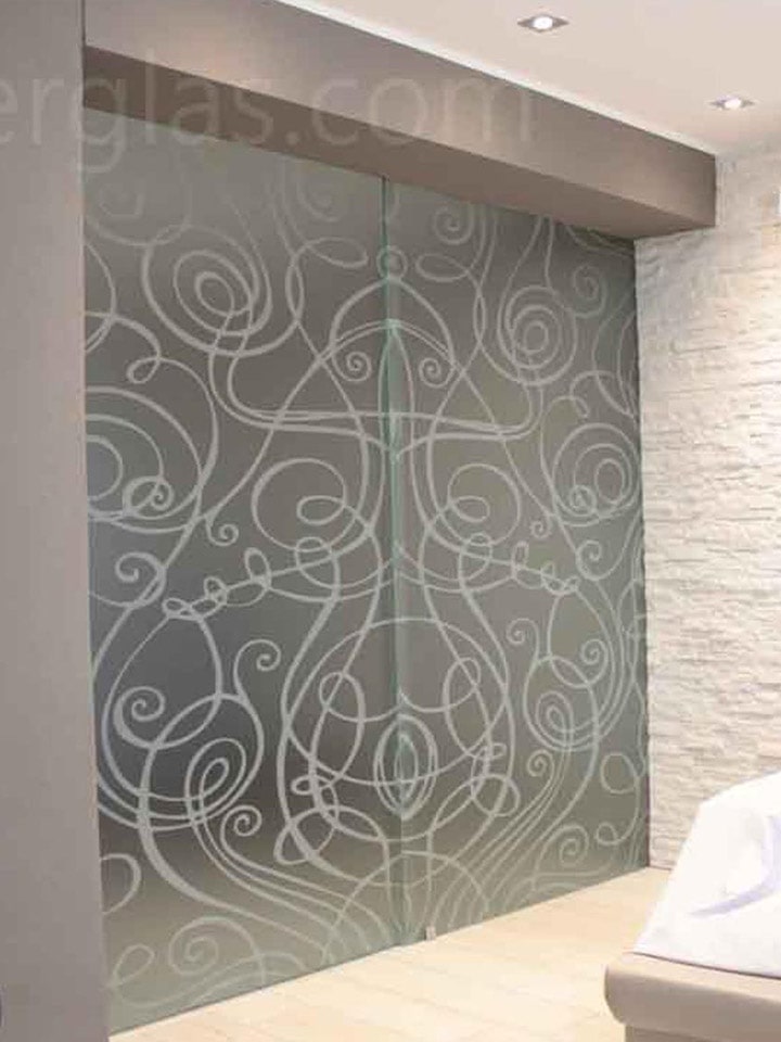 Porte in vetro , porte vetro , porte tuttovetro , porte scorrevoli in vetro , porte vetro scorrevoli, paraschizzi cucina, paraschizzi in vetro ,porte in vetro colorate , porte vetro colorate